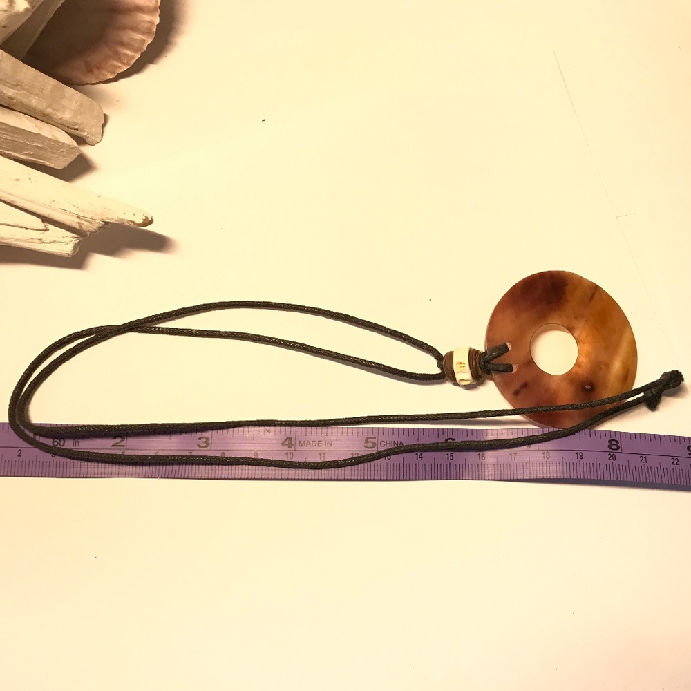 Shell and Bone Necklace/Chocker - Picture 4 of 4